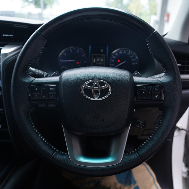 Second-hand 2025 Toyota Fortuner 4X2 Diesel AT for sale in Karnal-6