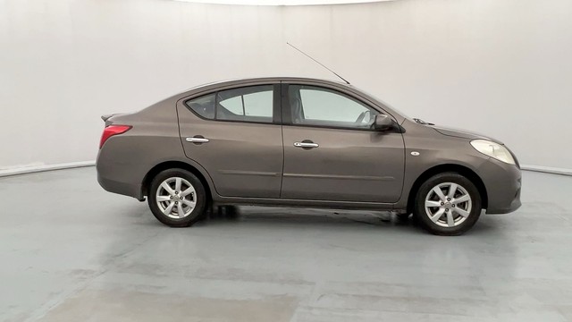 Second-hand 2013 Nissan Sunny XV for sale in Kanpur-2