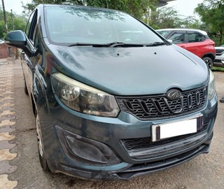 Mahindra Marazzo Mahindra Marazzo M4