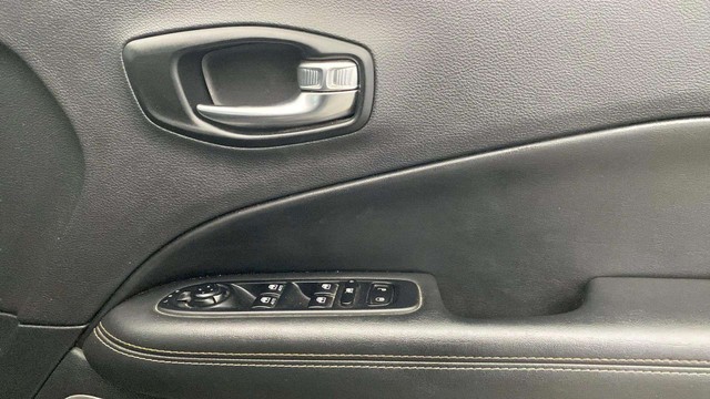 Second-hand 2019 Jeep Compass 2.0 Sport Plus BSIV for sale in Lucknow-8