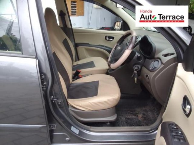 Second-hand 2013 Hyundai i10 Sportz 1.2 for sale in Kottayam-6