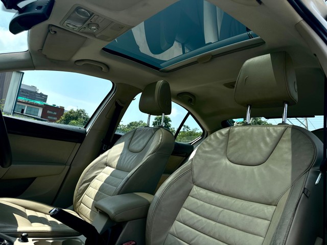 Second-hand 2015 Skoda Octavia Elegance 2.0 TDI AT for sale in Chandigarh-4