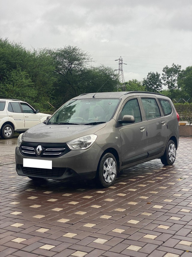 Second-hand 2015 Renault Lodgy 85PS RxZ for sale in Pune-2
