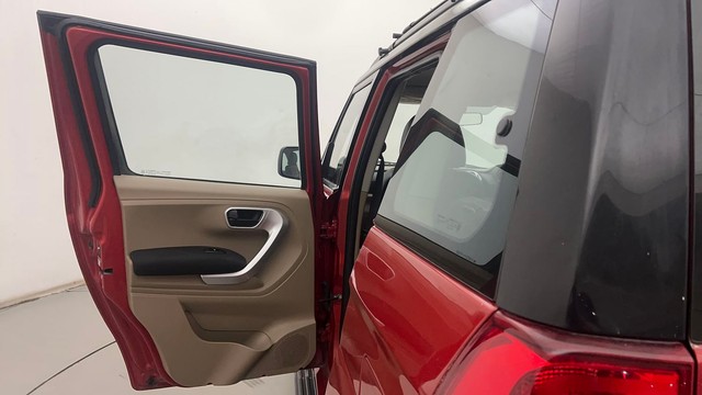 Second-hand 2017 Mahindra TUV 300 T10 Dual Tone for sale in Hyderabad-29