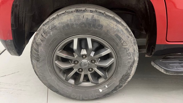 Second-hand 2017 Mahindra TUV 300 T10 Dual Tone for sale in Hyderabad-18