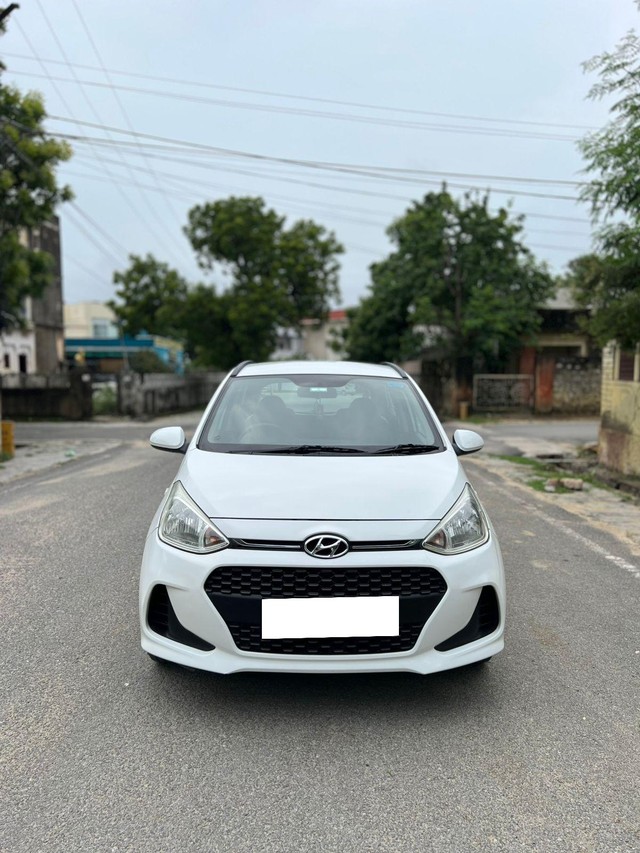Second-hand 2018 Hyundai Grand i10 Magna for sale in Ajmer-6