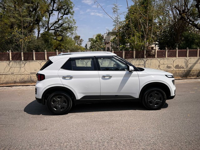 Hyundai Venue S Opt 2023-2025 Second-hand 2023 Hyundai Venue S Opt 2023-2025 for sale in Ajmer-1