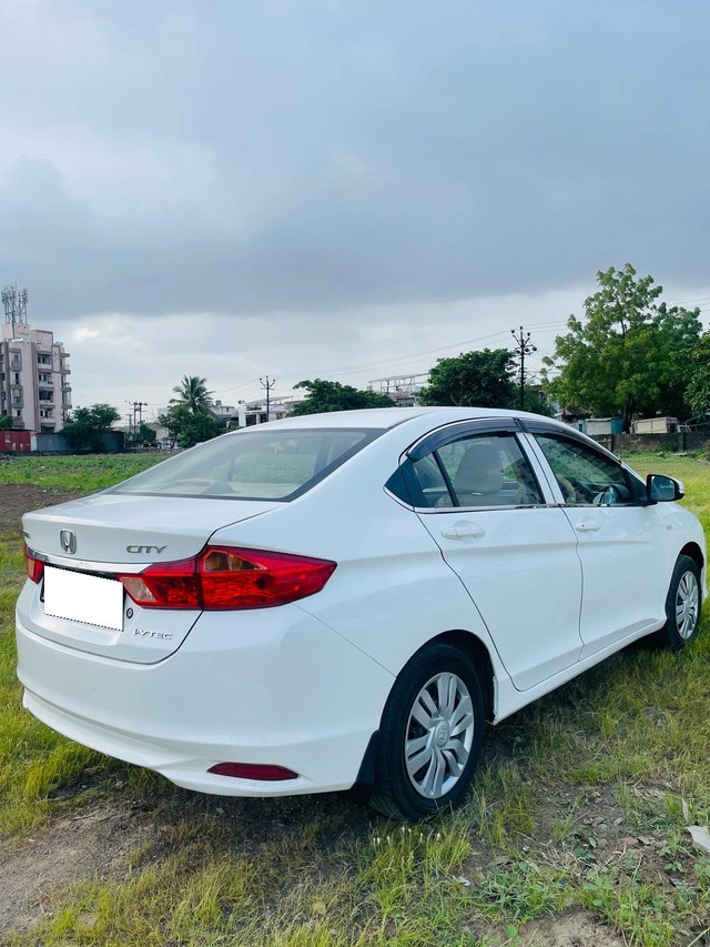 Second-hand 2016 Honda City i DTec E for sale in Rajkot-7