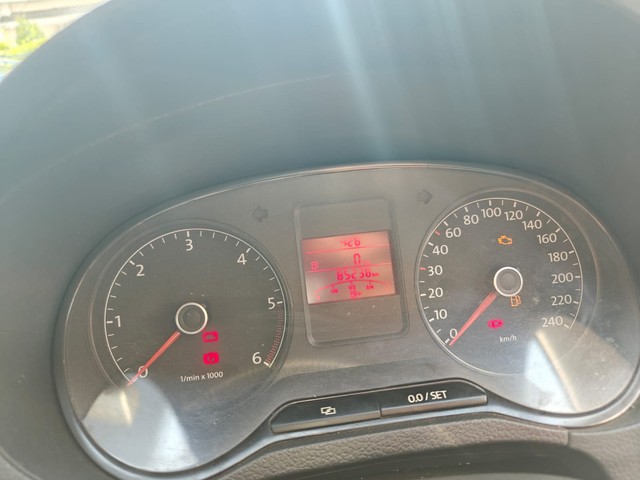 Second-hand 2013 Volkswagen Polo Petrol Highline 1.2L for sale in Nagpur-9