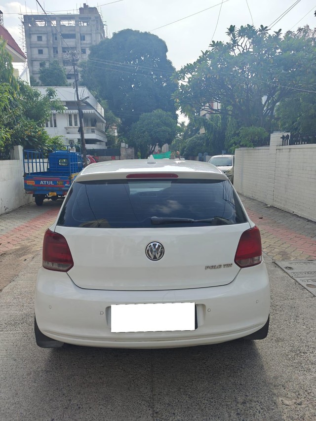 Second-hand 2013 Volkswagen Polo Petrol Highline 1.2L for sale in Nagpur-1