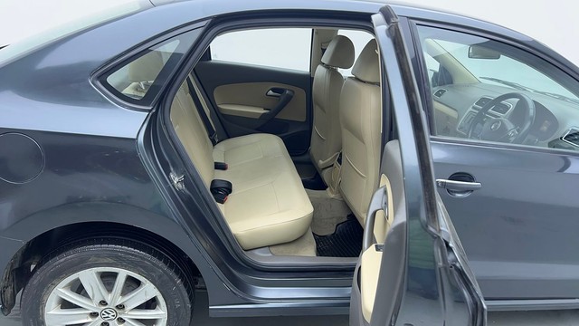 Second-hand 2015 Volkswagen Vento Petrol Highline AT for sale in Gurgaon-25