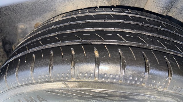 Second-hand 2015 Volkswagen Vento Petrol Highline AT for sale in Gurgaon-27