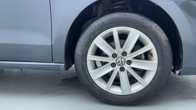 Second-hand 2015 Volkswagen Vento Petrol Highline AT for sale in Gurgaon-17