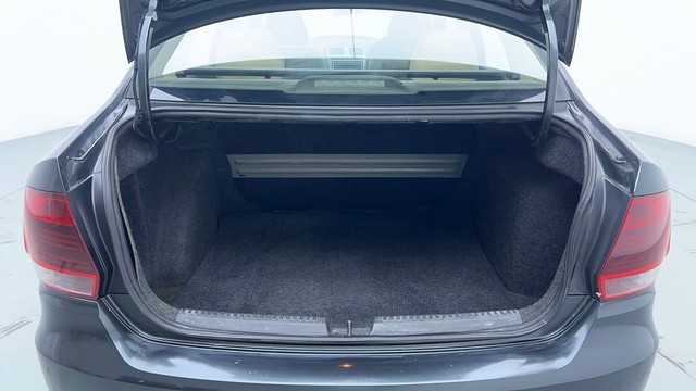 Second-hand 2015 Volkswagen Vento Petrol Highline AT for sale in Gurgaon-9