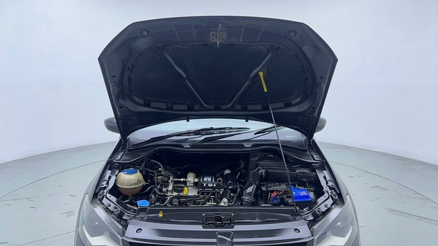 Second-hand 2015 Volkswagen Vento Petrol Highline AT for sale in Gurgaon-8