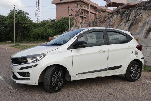 Second-hand 2020 Tata Tiago XZ Plus for sale in Jodhpur-4