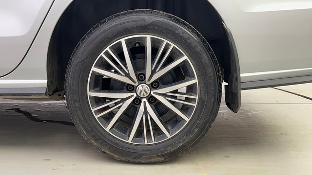 Second-hand 2022 Volkswagen Vento 1.0 TSI Highline for sale in Kolkata-19