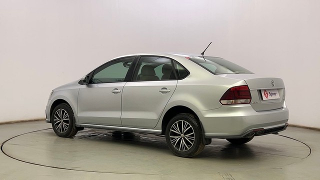 Second-hand 2022 Volkswagen Vento 1.0 TSI Highline for sale in Kolkata-5