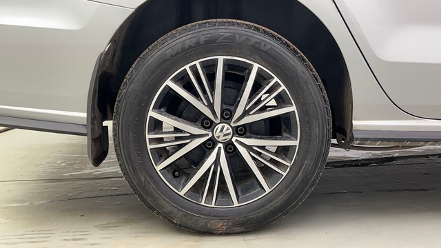 Second-hand 2022 Volkswagen Vento 1.0 TSI Highline for sale in Kolkata-18