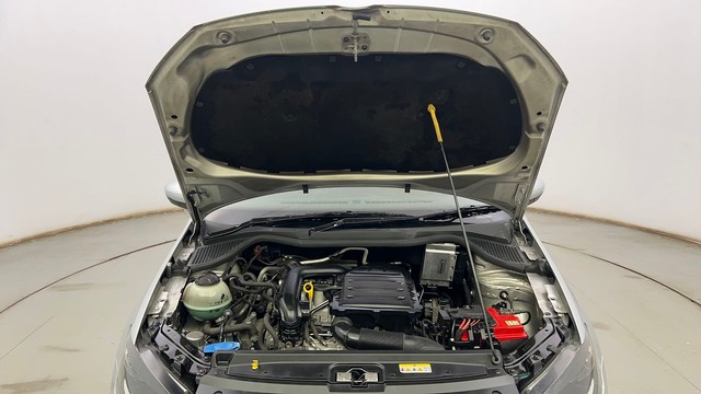 Second-hand 2022 Volkswagen Vento 1.0 TSI Highline for sale in Kolkata-8