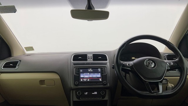 Second-hand 2022 Volkswagen Vento 1.0 TSI Highline for sale in Kolkata-11