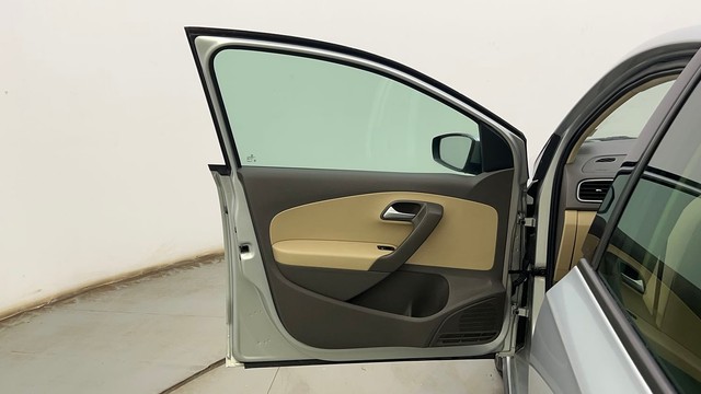 Second-hand 2022 Volkswagen Vento 1.0 TSI Highline for sale in Kolkata-28