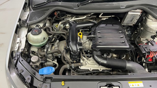 Second-hand 2022 Volkswagen Vento 1.0 TSI Highline for sale in Kolkata-36