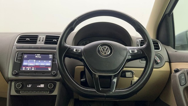 Second-hand 2022 Volkswagen Vento 1.0 TSI Highline for sale in Kolkata-30