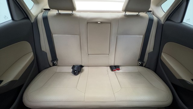 Second-hand 2022 Volkswagen Vento 1.0 TSI Highline for sale in Kolkata-25