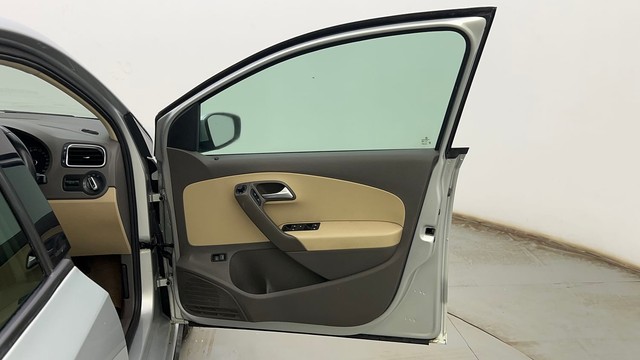 Second-hand 2022 Volkswagen Vento 1.0 TSI Highline for sale in Kolkata-16