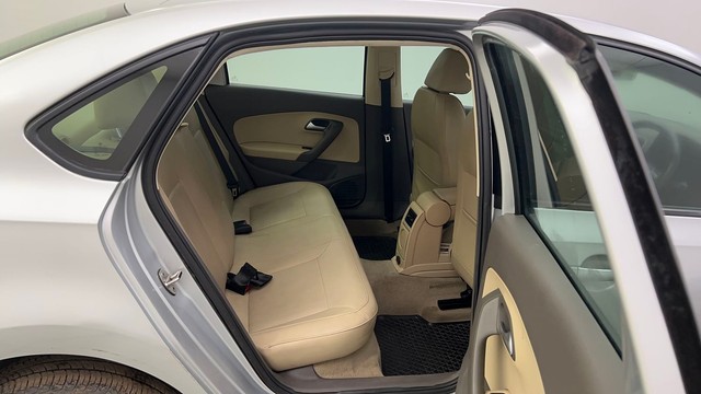 Second-hand 2022 Volkswagen Vento 1.0 TSI Highline for sale in Kolkata-27