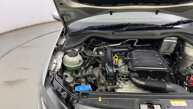 Second-hand 2022 Volkswagen Vento 1.0 TSI Highline for sale in Kolkata-37