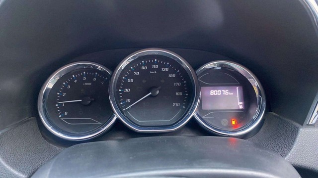 Second-hand 2021 Renault Duster RXS for sale in Ahmedabad-10