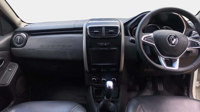 Second-hand 2021 Renault Duster RXS for sale in Ahmedabad-9