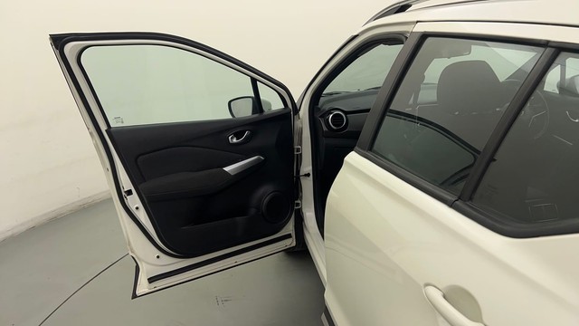 Second-hand 2022 Nissan Kicks 1.3 Turbo XV for sale in Noida-34