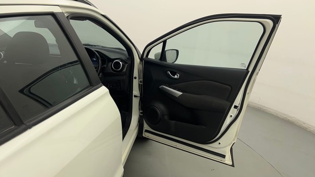 Second-hand 2022 Nissan Kicks 1.3 Turbo XV for sale in Noida-16