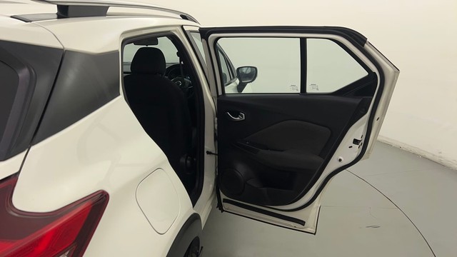 Second-hand 2022 Nissan Kicks 1.3 Turbo XV for sale in Noida-35