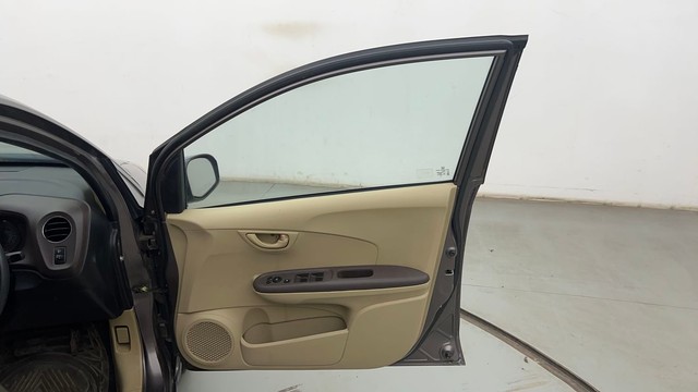 Second-hand 2014 Honda Amaze S i-VTEC for sale in Bangalore-16