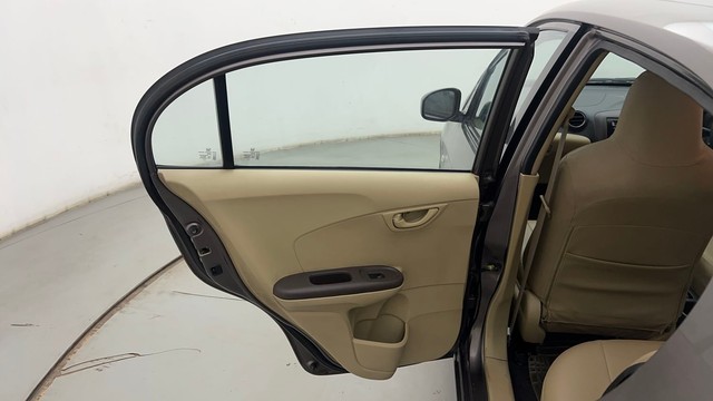 Second-hand 2014 Honda Amaze S i-VTEC for sale in Bangalore-24