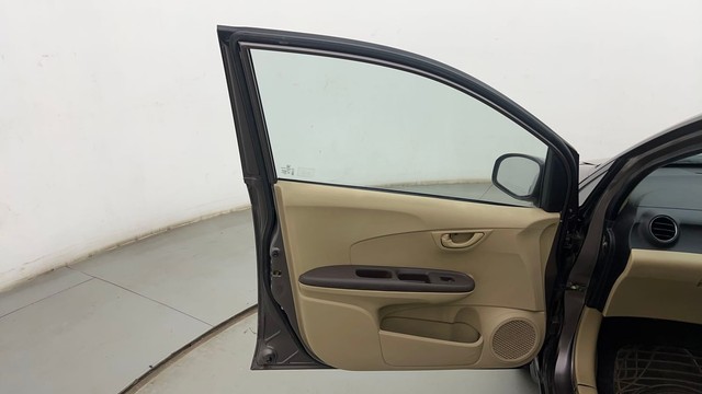 Second-hand 2014 Honda Amaze S i-VTEC for sale in Bangalore-30