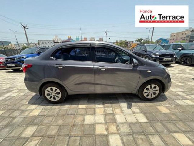 Second-hand 2022 Hyundai Aura SX for sale in Chennai-1