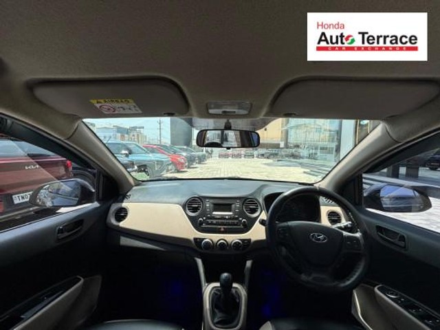 Second-hand 2022 Hyundai Aura SX for sale in Chennai-11