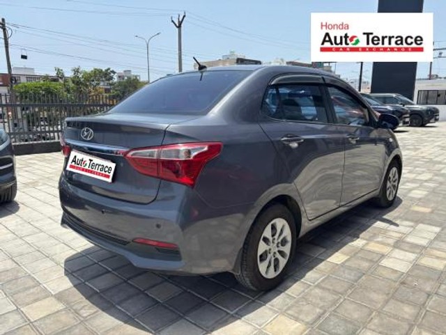 Second-hand 2022 Hyundai Aura SX for sale in Chennai-2