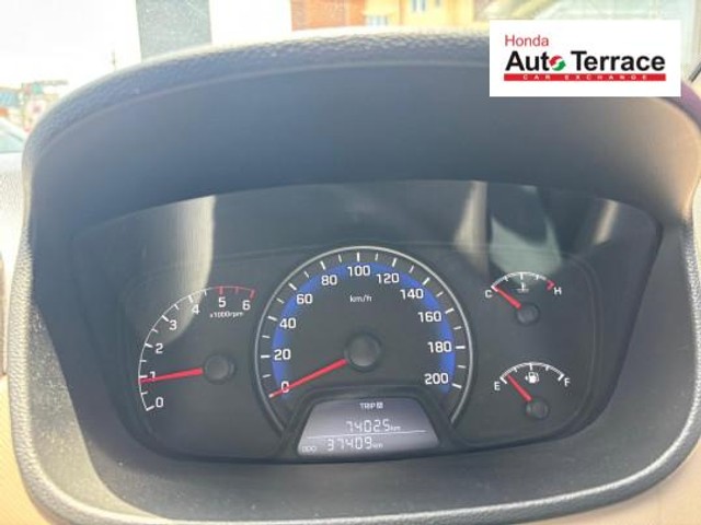 Second-hand 2022 Hyundai Aura SX for sale in Chennai-8