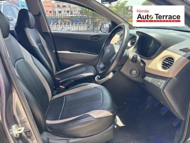 Second-hand 2022 Hyundai Aura SX for sale in Chennai-9