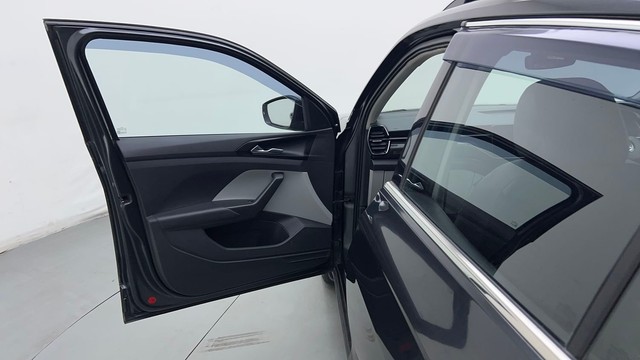 Second-hand 2022 Skoda Kushaq 1.5 TSI Style DSG for sale in New Delhi-27