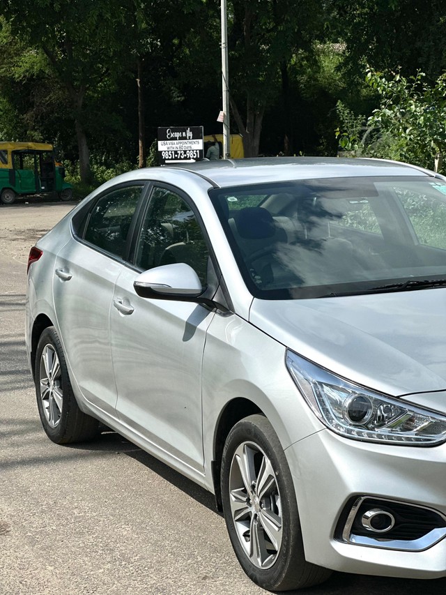 Second-hand 2017 Hyundai Verna 1.6 CRDi SX for sale in Chandigarh-5