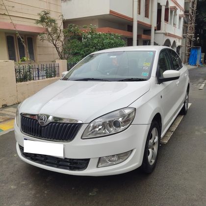 2014 Skoda Rapid Zeal 1.6 MPI Elegance Plus
