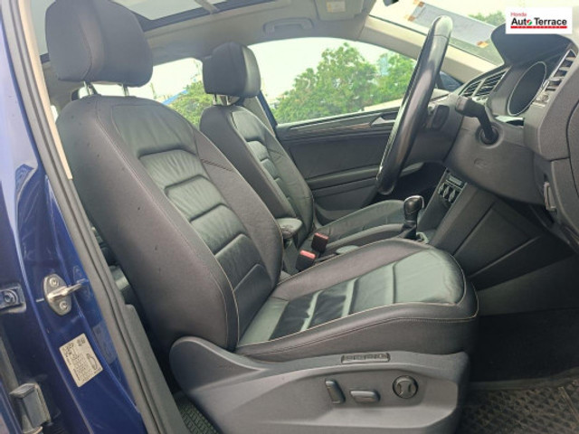 Second-hand 2017 Volkswagen Tiguan 2.0 TDI Highline for sale in Mumbai-11