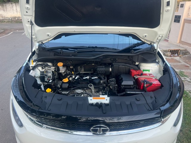 Second-hand 2022 Tata Altroz XZ for sale in Mysore-3